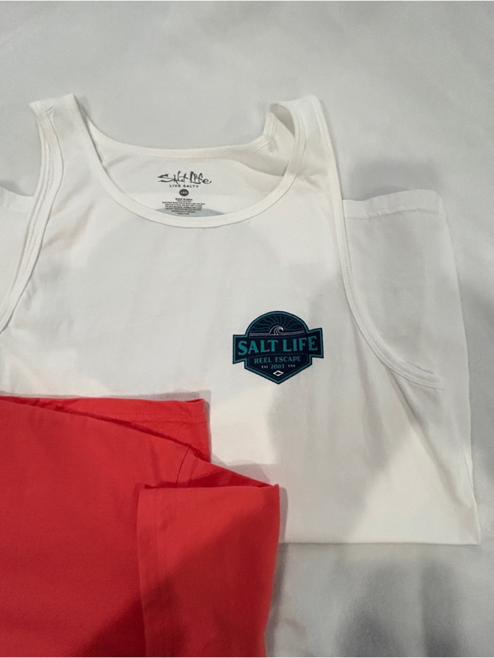 Salt Life Mens' Short Sleeve Pocket Tee and 2 Salt Life Tank tops all size large - Picture 4 of 8